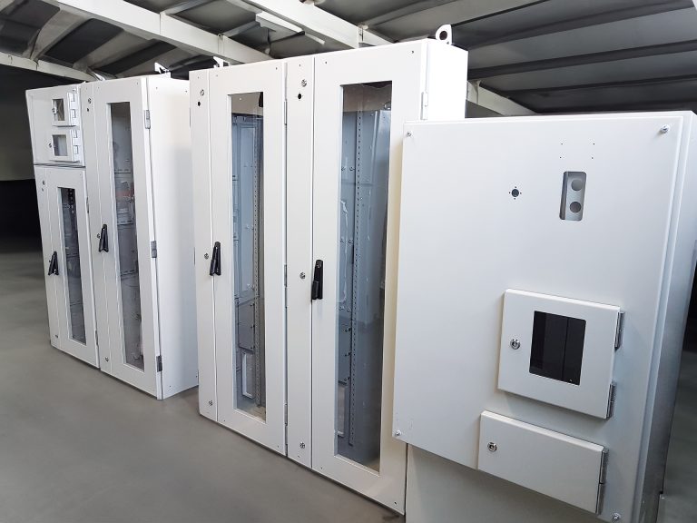 armoire de commande pour le secteur offshore